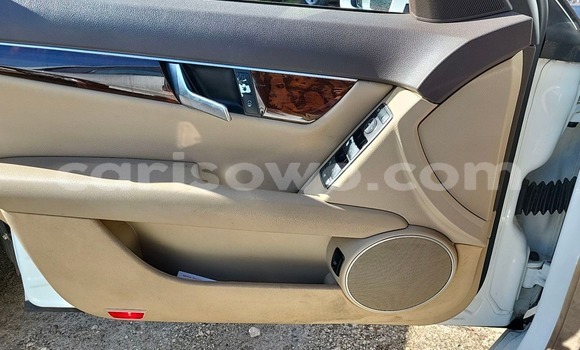 Sayi Imported Mercedes-Benz CLS250 White Mota in Cotonou a Benin Sayi Imported Mercedes-Benz CLS250 White Mota in Cotonou a Benin