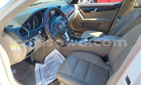 Sayi Imported Mercedes-Benz CLS250 White Mota in Cotonou a Benin Sayi Imported Mercedes-Benz CLS250 White Mota in Cotonou a Benin