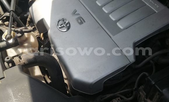 Buy Used Toyota Highlander Silver Car in Abomey Calavi in Benign Buy Used Toyota Highlander Silver Car in Abomey Calavi in Benign