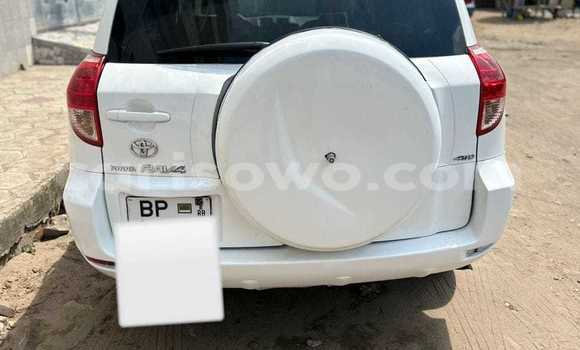 Acheter Occasion Voiture Toyota RAV4 Gris à Cotonou, Benin Acheter Occasion Voiture Toyota RAV4 Gris à Cotonou, Benin
