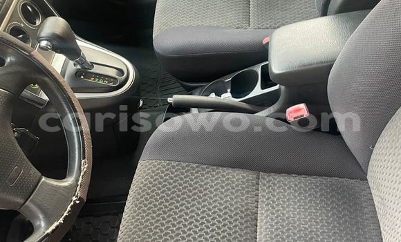 Ra Àlòkù Toyota Matrix Blue Ọkọ̀ in Cotonou ni Benin Ra Àlòkù Toyota Matrix Blue Ọkọ̀ in Cotonou ni Benin