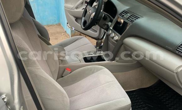Ra Àlòkù Toyota Camry Silver Ọkọ̀ in Cotonou ni Benin Ra Àlòkù Toyota Camry Silver Ọkọ̀ in Cotonou ni Benin