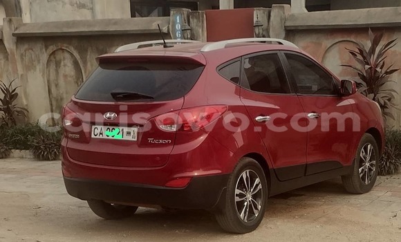Acheter Occasion Voiture Hyundai Tucson Rouge à Cotonou, Benin Acheter Occasion Voiture Hyundai Tucson Rouge à Cotonou, Benin