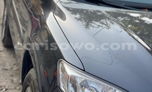Ra Àlòkù Toyota RAV4 Black Ọkọ̀ in Cotonou ni Benin Ra Àlòkù Toyota RAV4 Black Ọkọ̀ in Cotonou ni Benin