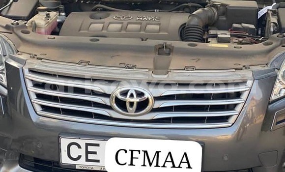 Ra Àlòkù Toyota RAV4 Black Ọkọ̀ in Cotonou ni Benin Ra Àlòkù Toyota RAV4 Black Ọkọ̀ in Cotonou ni Benin