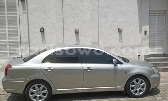 Acheter Occasion Voiture Toyota Avensis Gris à Cotonou, Benin Acheter Occasion Voiture Toyota Avensis Gris à Cotonou, Benin