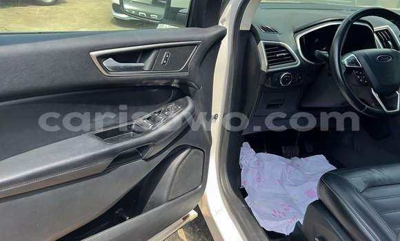 Ra Àlòkù Ford Edge funfun Ọkọ̀ in Cotonou ni Benin Ra Àlòkù Ford Edge funfun Ọkọ̀ in Cotonou ni Benin