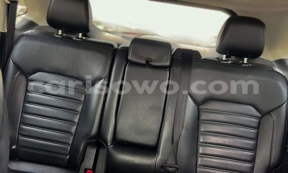 Ra Àlòkù Ford Edge funfun Ọkọ̀ in Cotonou ni Benin Ra Àlòkù Ford Edge funfun Ọkọ̀ in Cotonou ni Benin