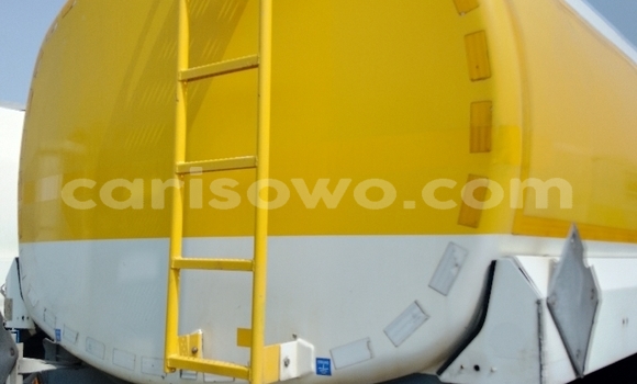 Acheter Import Utilitaire Mercedes‒Benz 1824 Autre à Cotonou, Benin Acheter Import Utilitaire Mercedes‒Benz 1824 Autre à Cotonou, Benin