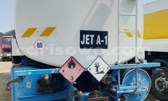 Acheter Import Utilitaire Man Silent Bleu à Cotonou, Benin Acheter Import Utilitaire Man Silent Bleu à Cotonou, Benin