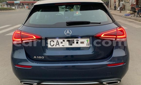 Acheter Occasion Voiture Mercedes-Benz A200 Noir à Cotonou, Benin