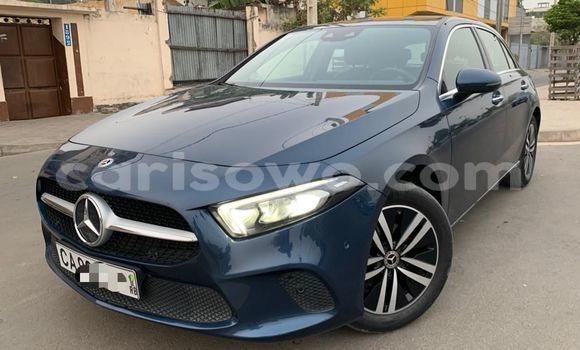 Ra Àlòkù Mercedes-Benz A200 Black Ọkọ̀ in Cotonou ni Benin Ra Àlòkù Mercedes-Benz A200 Black Ọkọ̀ in Cotonou ni Benin