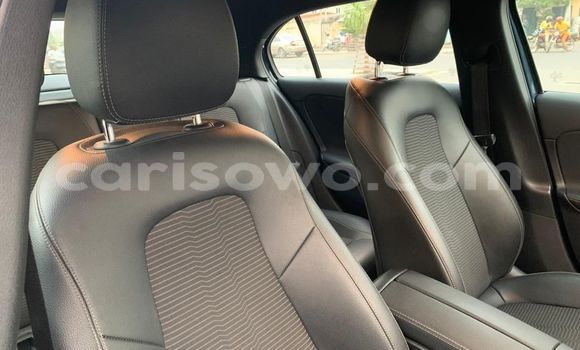 Ra Àlòkù Mercedes-Benz A200 Black Ọkọ̀ in Cotonou ni Benin Ra Àlòkù Mercedes-Benz A200 Black Ọkọ̀ in Cotonou ni Benin