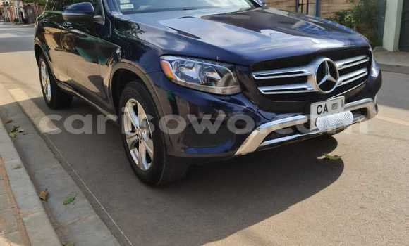 Ra Àlòkù Mercedes-Benz GLC Blue Ọkọ̀ in Cotonou ni Benin Ra Àlòkù Mercedes-Benz GLC Blue Ọkọ̀ in Cotonou ni Benin