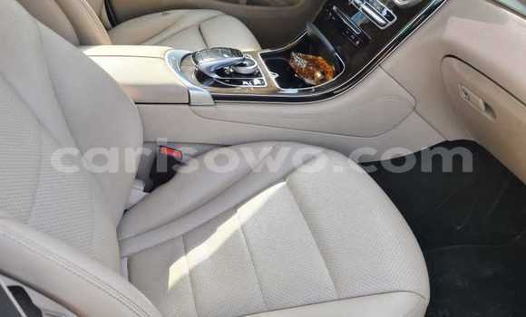 Ra Àlòkù Mercedes-Benz GLC Blue Ọkọ̀ in Cotonou ni Benin Ra Àlòkù Mercedes-Benz GLC Blue Ọkọ̀ in Cotonou ni Benin