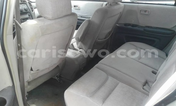 Buy Used Toyota Highlander Silver Car in Cotonou in Benign Buy Used Toyota Highlander Silver Car in Cotonou in Benign