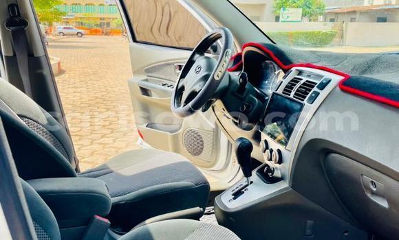Sayi Na hannu Hyundai Tucson White Mota in Abomey Calavi a Benin Sayi Na hannu Hyundai Tucson White Mota in Abomey Calavi a Benin