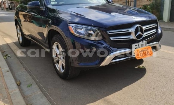 Sayi Na hannu Mercedes-Benz GLC Black Mota in Cotonou a Benin Sayi Na hannu Mercedes-Benz GLC Black Mota in Cotonou a Benin