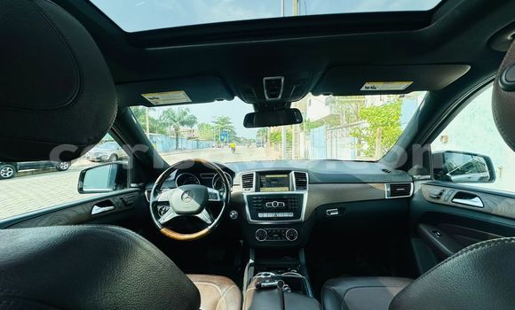 Sayi Na hannu Mercedes-Benz ML–Class Black Mota in Cotonou a Benin Sayi Na hannu Mercedes-Benz ML–Class Black Mota in Cotonou a Benin