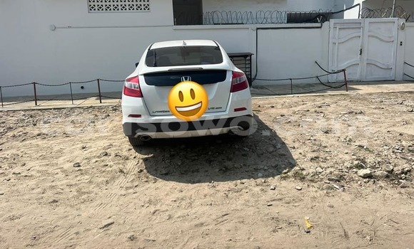 Acheter Occasion Voiture Honda Crosstour Blanc à Cotonou, Benin Acheter Occasion Voiture Honda Crosstour Blanc à Cotonou, Benin