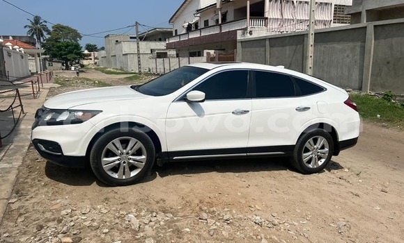 Acheter Occasion Voiture Honda Crosstour Blanc à Cotonou, Benin Acheter Occasion Voiture Honda Crosstour Blanc à Cotonou, Benin