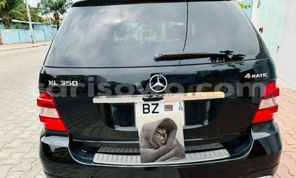 Buy Used Mercedes-Benz ML–Class Black Car in Cotonou in Benign Buy Used Mercedes-Benz ML–Class Black Car in Cotonou in Benign