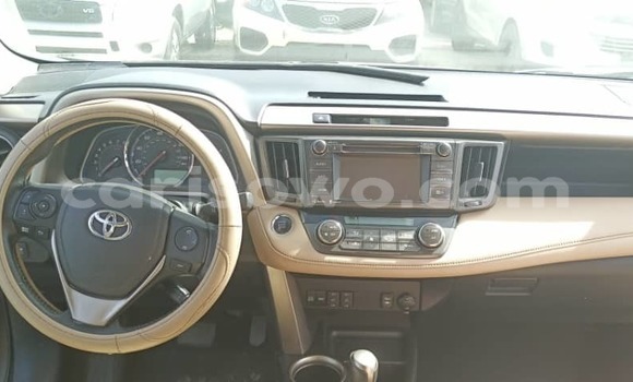 Sayi Na hannu Toyota RAV4 Sauran Mota in Cotonou a Benin Sayi Na hannu Toyota RAV4 Sauran Mota in Cotonou a Benin