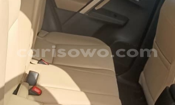 Sayi Na hannu Toyota RAV4 Sauran Mota in Cotonou a Benin Sayi Na hannu Toyota RAV4 Sauran Mota in Cotonou a Benin