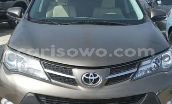 Sayi Na hannu Toyota RAV4 Sauran Mota in Cotonou a Benin Sayi Na hannu Toyota RAV4 Sauran Mota in Cotonou a Benin