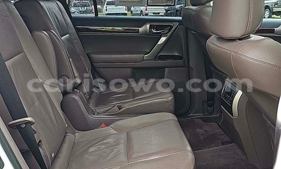 Acheter Import Voiture Lexus GX Blanc à Cotonou, Benin Acheter Import Voiture Lexus GX Blanc à Cotonou, Benin