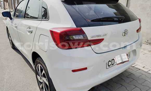 Ra Àlòkù Toyota Starlet funfun Ọkọ̀ in Cotonou ni Benin Ra Àlòkù Toyota Starlet funfun Ọkọ̀ in Cotonou ni Benin