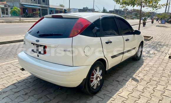 Ra Àlòkù Ford Focus funfun Ọkọ̀ in Cotonou ni Benin Ra Àlòkù Ford Focus funfun Ọkọ̀ in Cotonou ni Benin