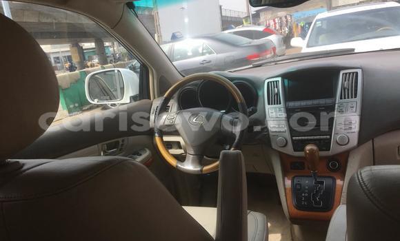 Ra Àlòkù Lexus RX 330 funfun Ọkọ̀ in Cotonou ni Benin Ra Àlòkù Lexus RX 330 funfun Ọkọ̀ in Cotonou ni Benin