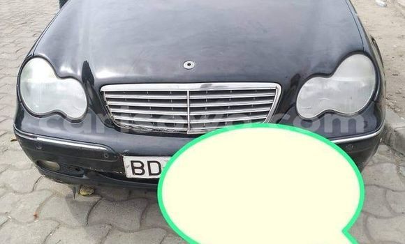 Sayi Na hannu Mercedes-Benz C–Class Black Mota in Cotonou a Benin