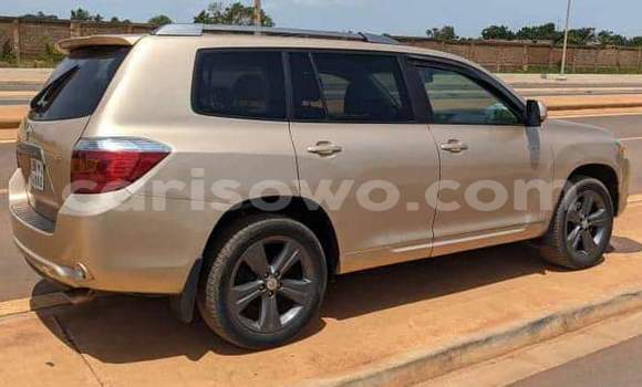 Acheter Occasion Voiture Toyota Highlander Autre à Cotonou, Benin Acheter Occasion Voiture Toyota Highlander Autre à Cotonou, Benin