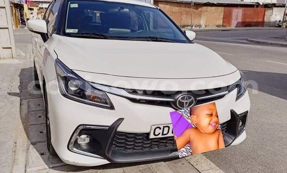 Acheter Occasion Voiture Toyota Starlet Blanc à Cotonou, Benin Acheter Occasion Voiture Toyota Starlet Blanc à Cotonou, Benin