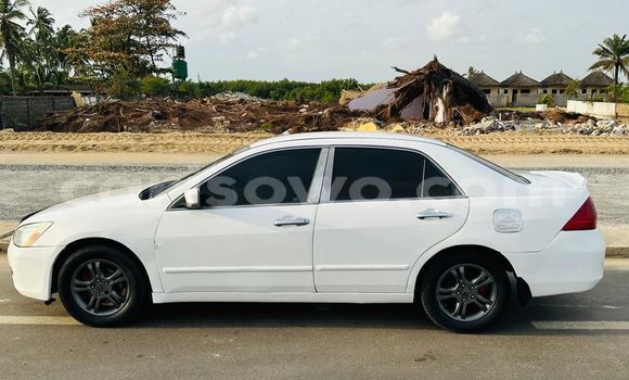 Acheter Occasion Voiture Honda Accord Blanc à Cotonou, Benin