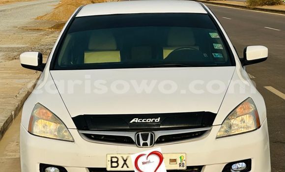 Ra Àlòkù Honda Accord funfun Ọkọ̀ in Cotonou ni Benin Ra Àlòkù Honda Accord funfun Ọkọ̀ in Cotonou ni Benin