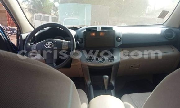 Acheter Occasion Voiture Toyota RAV4 Bleu à Cotonou, Benin Acheter Occasion Voiture Toyota RAV4 Bleu à Cotonou, Benin