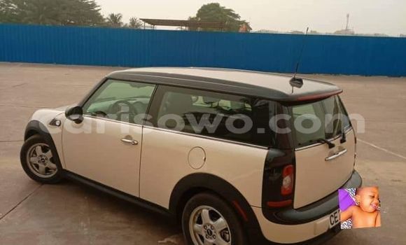 Acheter Occasion Voiture MINI Cooper Blanc à Cotonou, Benin Acheter Occasion Voiture MINI Cooper Blanc à Cotonou, Benin