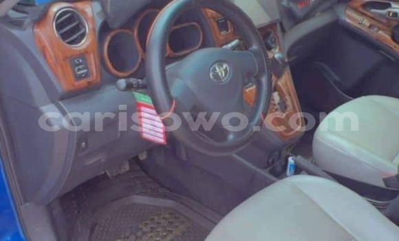Acheter Occasion Voiture Toyota Matrix Bleu à Cotonou, Benin Acheter Occasion Voiture Toyota Matrix Bleu à Cotonou, Benin