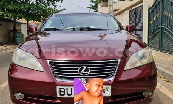 Ra Àlòkù Lexus ES Black Ọkọ̀ in Cotonou ni Benin