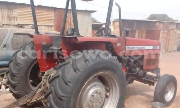 Acheter Occasion Utilitaire Caterpillar 120 Autre à Cotonou, Benin Acheter Occasion Utilitaire Caterpillar 120 Autre à Cotonou, Benin