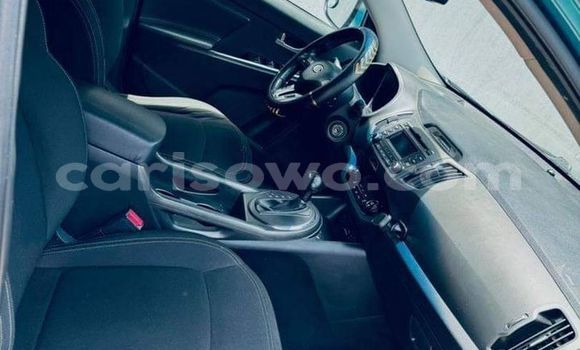 Acheter Occasion Voiture Kia Sportage Bleu à Cotonou, Benin Acheter Occasion Voiture Kia Sportage Bleu à Cotonou, Benin