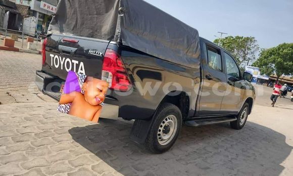 Acheter Occasion Voiture Toyota Hilux Noir à Cotonou, Benin Acheter Occasion Voiture Toyota Hilux Noir à Cotonou, Benin