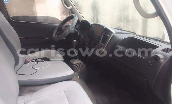 Acheter Occasion Voiture Toyota Hiace Blanc à Cotonou, Benin Acheter Occasion Voiture Toyota Hiace Blanc à Cotonou, Benin