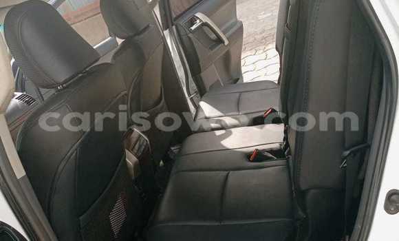 Sayi Na hannu Toyota Land Cruiser Prado White Mota in Cotonou a Benin Sayi Na hannu Toyota Land Cruiser Prado White Mota in Cotonou a Benin