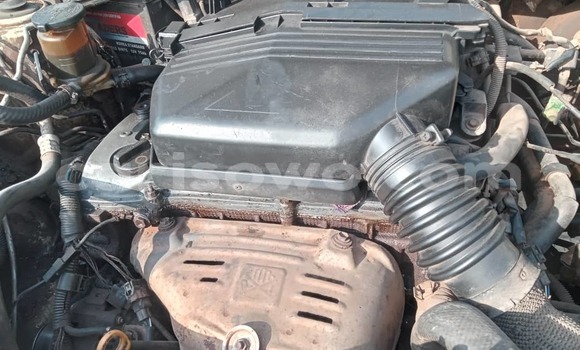 Ra Àlòkù Toyota RAV4 funfun Ọkọ̀ in Cotonou ni Benin Ra Àlòkù Toyota RAV4 funfun Ọkọ̀ in Cotonou ni Benin