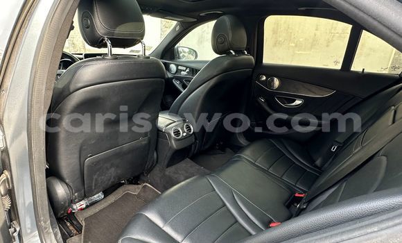 Ra Àlòkù Mercedes-Benz C–Class Silver Ọkọ̀ in Abomey Calavi ni Benin Ra Àlòkù Mercedes-Benz C–Class Silver Ọkọ̀ in Abomey Calavi ni Benin