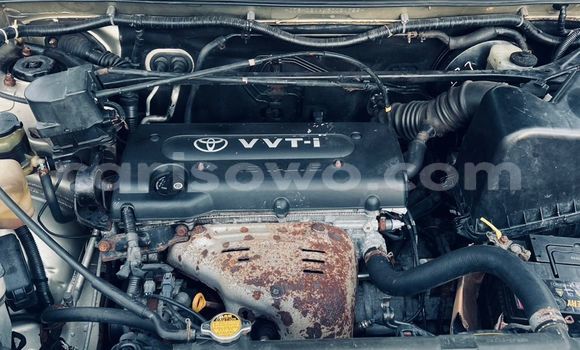 Sayi Na hannu Toyota Highlander Azurfa Mota in Cotonou a Benin Sayi Na hannu Toyota Highlander Azurfa Mota in Cotonou a Benin